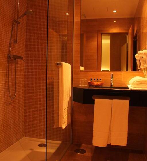 Quarto Superior, O Gato & Spa