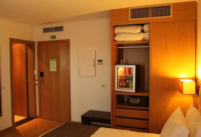 Quarto Superior, O Gato & Spa