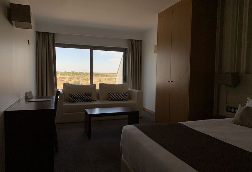 Superior suite with view, O Gato & Spa