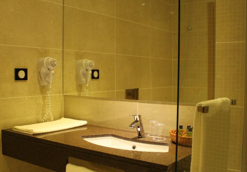 Quarto Superior, O Gato & Spa