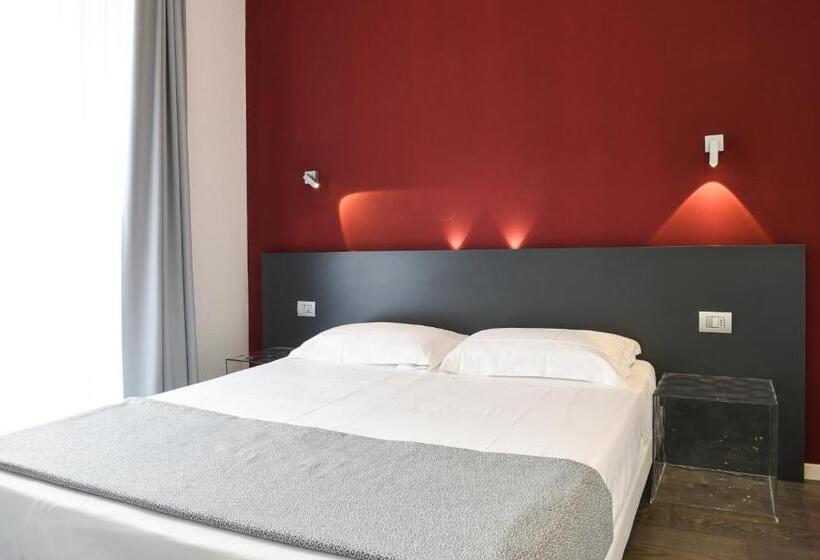 高级大房间, On The Rock