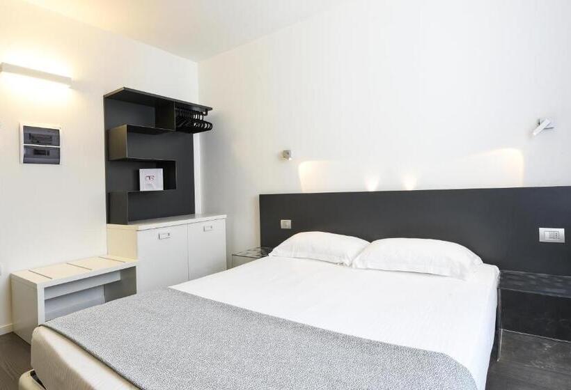 舒适型房间, On The Rock