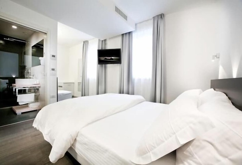 舒适型房间, On The Rock