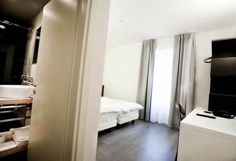 舒适型房间, On The Rock