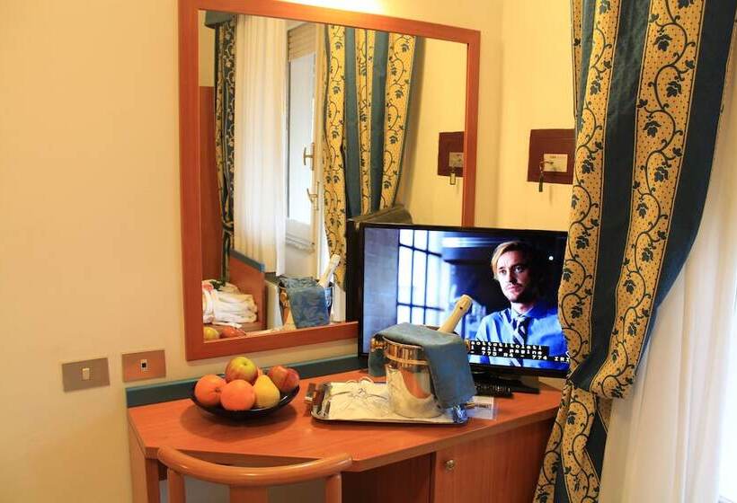 اتاق سه نفره سوپریور با چشم‌انداز دریا, Paradise