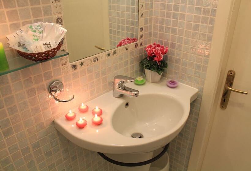 اتاق سه نفره سوپریور با چشم‌انداز دریا, Paradise