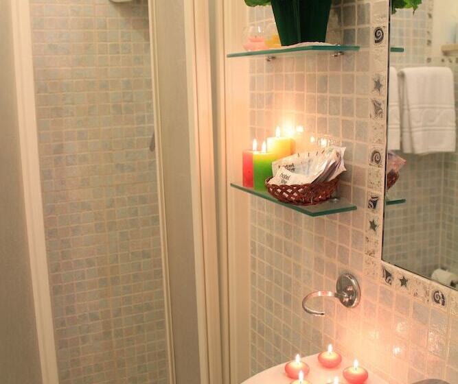 اتاق سه نفره سوپریور با چشم‌انداز دریا, Paradise