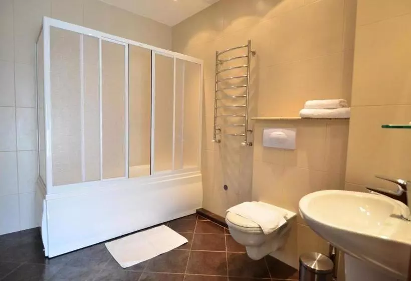 Comfort Suite, Platinum