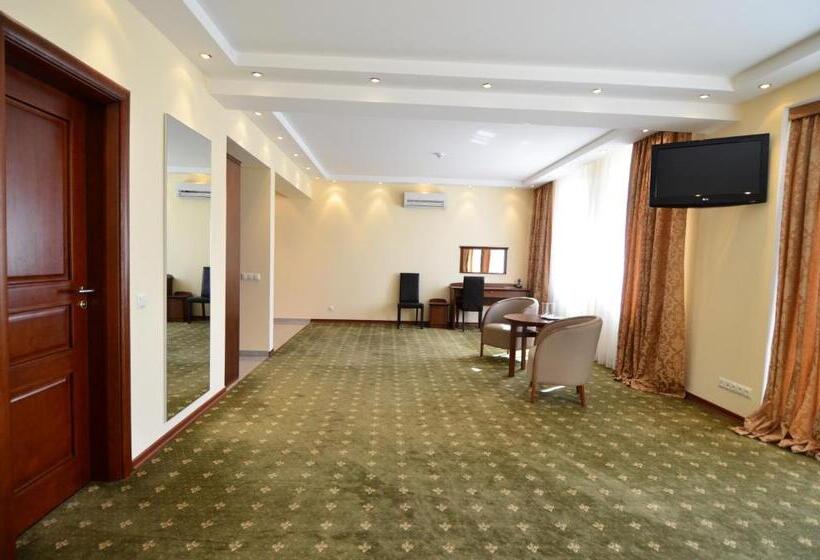 Comfort Suite, Platinum