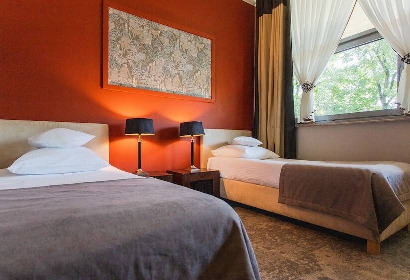 חדר סטנדרט, Szara Willa