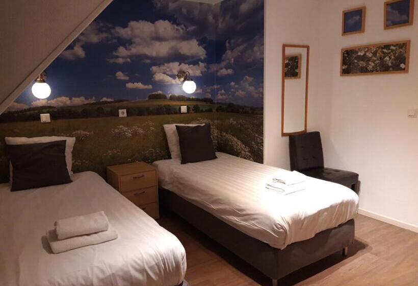 Номер Economy, Velsen