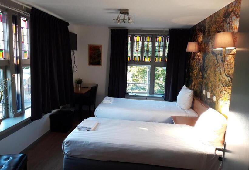 Номер Economy, Velsen