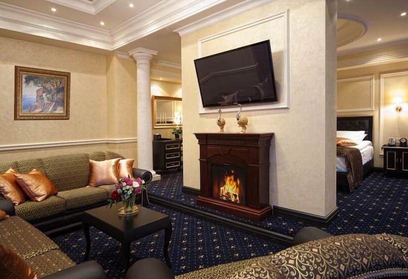 Királyi Lakosztály, Villa Le Premier Maestro