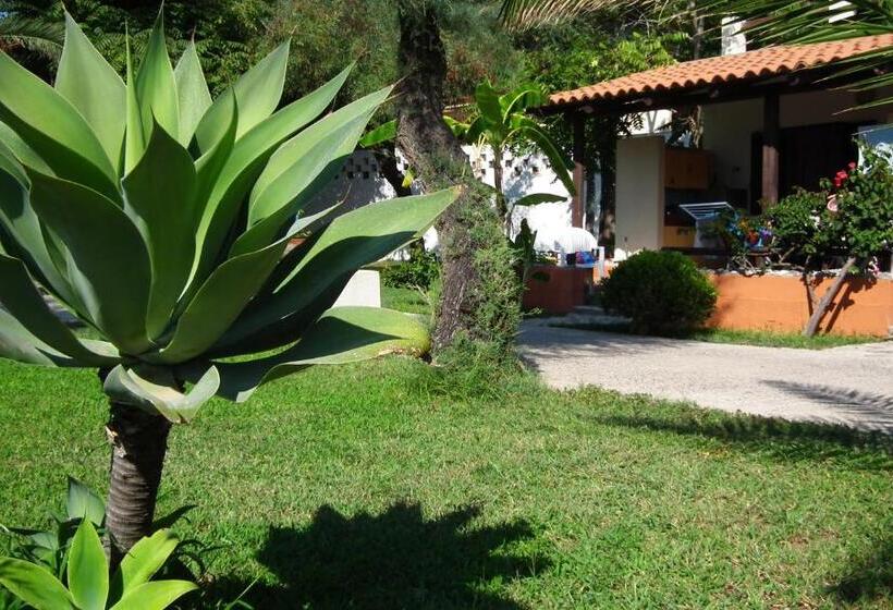 آپارتمان 1 خوابه, Villaggio Athragon