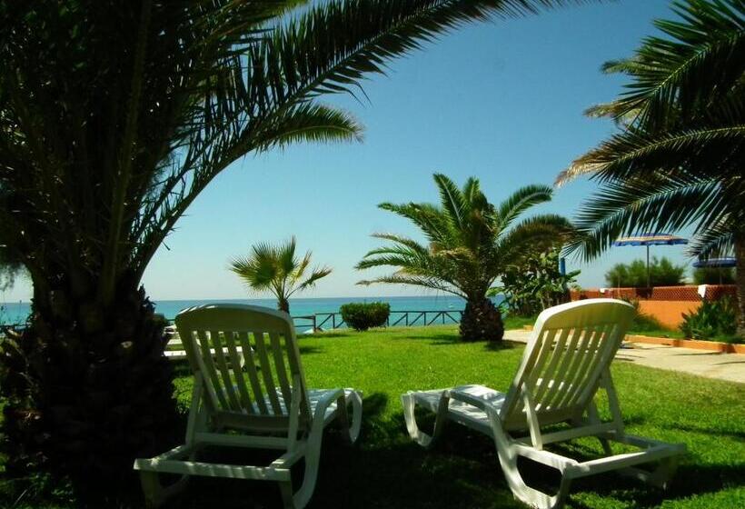 آپارتمان 1 خوابه, Villaggio Athragon