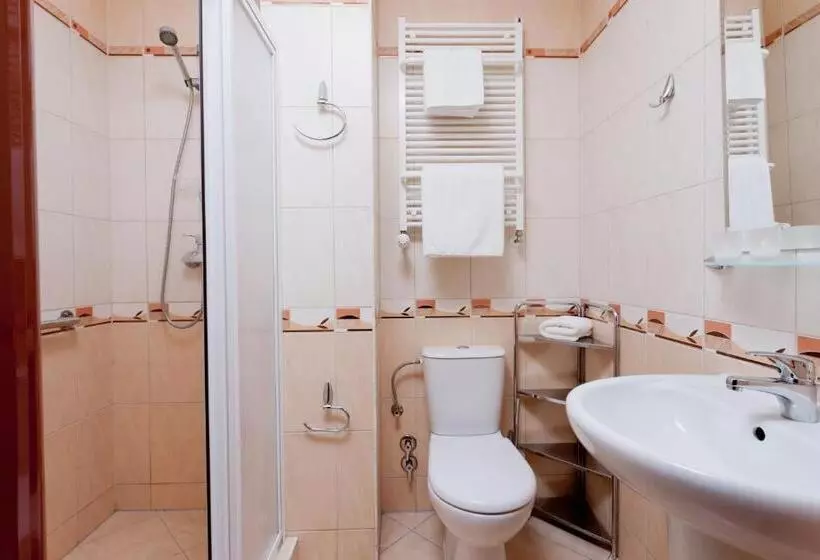 اتاق استاندارد, Wellness Medical Spa Unitral