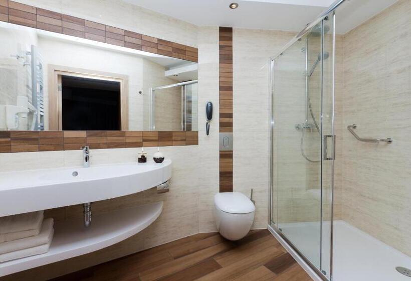 高级套房, Wellness Medical Spa Unitral