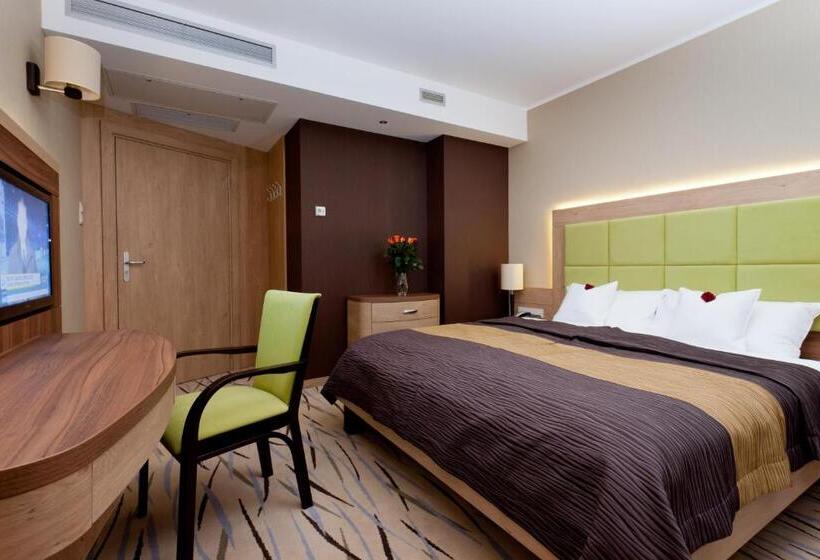 Люкс Superior, Wellness Medical Spa Unitral