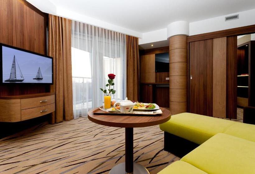 Люкс Superior, Wellness Medical Spa Unitral