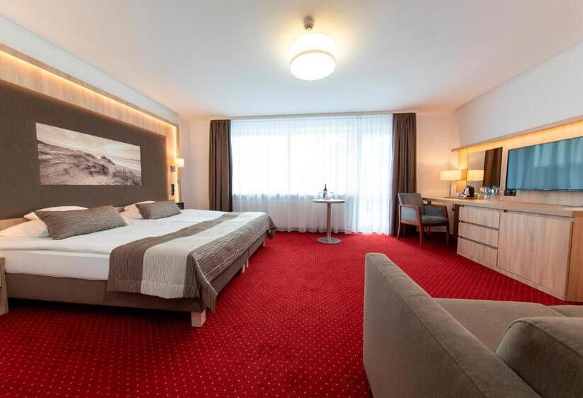 اتاق خانوادگی, Wellness Medical Spa Unitral