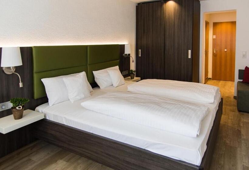 غرفة قياسية ثلاثية, Insel Hotel Lindau