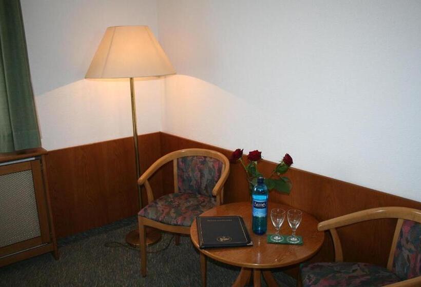 Номер Стандарт, Shawi Erzhausen