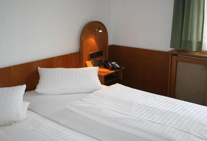 Номер Стандарт, Shawi Erzhausen