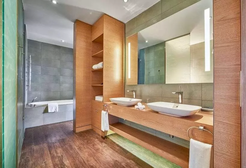 ジュニアスイート, Radisson Blu Resort, Bukovel