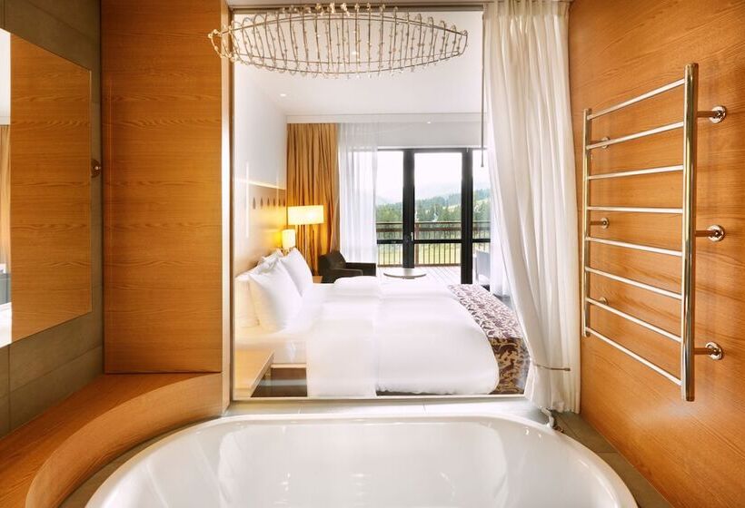 اتاق سوپریور با چشمانداز, Radisson Blu Resort, Bukovel