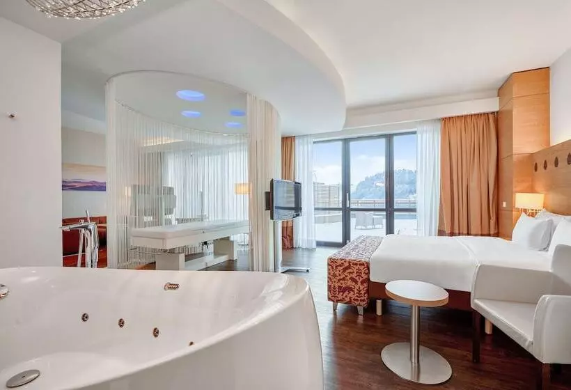 スイート, Radisson Blu Resort, Bukovel