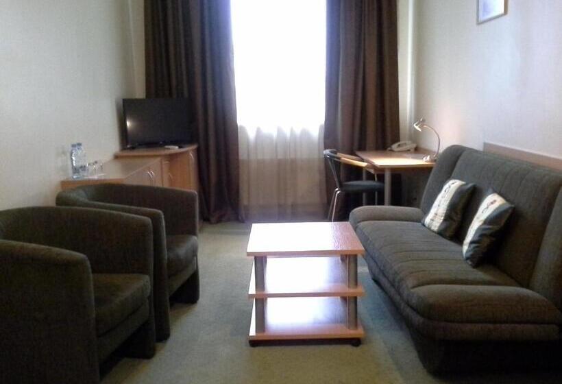 Suíte, Sky High Hotel Airport 200 Meters From The Terminal