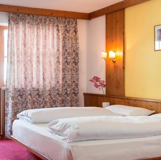 マウンテンビュースタンダードルーム, Sporthotel Kurzras