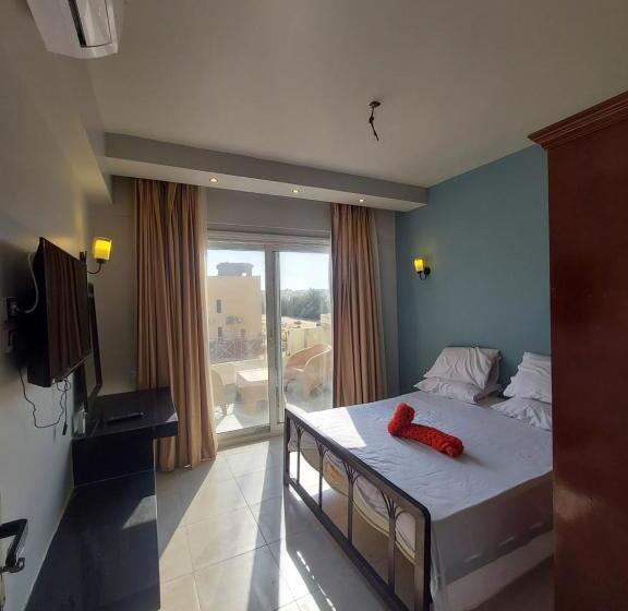 کلبه ییلاقی, La Perla Resort Ras Sudr