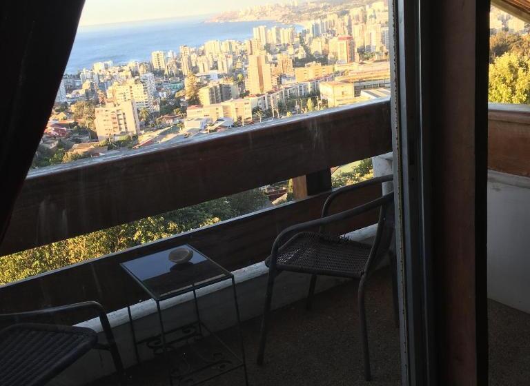 اتاق استاندارد با بالکن, My Fathers House