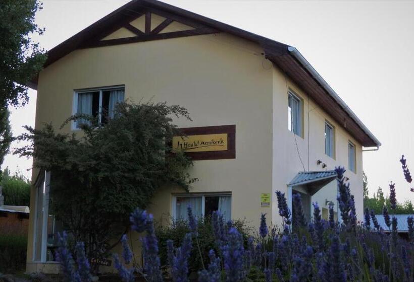 ルームシェアのワンベッド, Aonikenk B&b