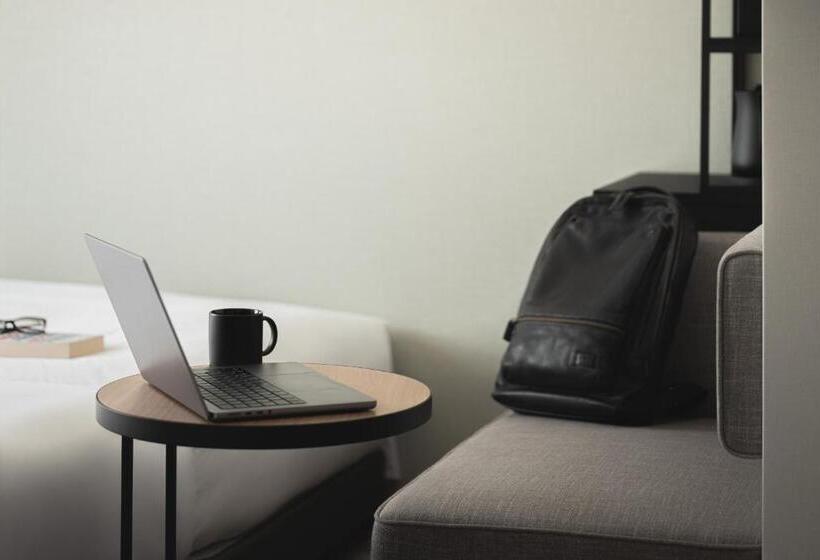 غرفة قياسية ثلاثية, Nest Hotel Naha Nishi