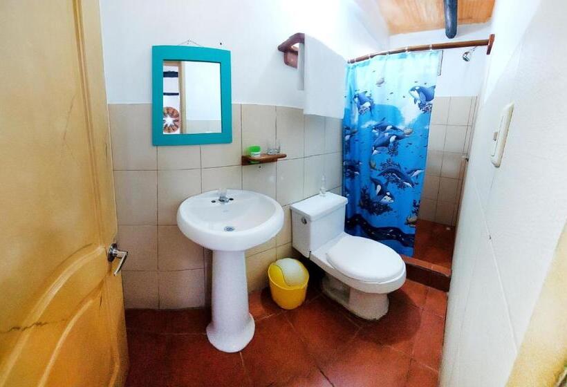 Номер Стандарт Совместная Ванная, Crossman