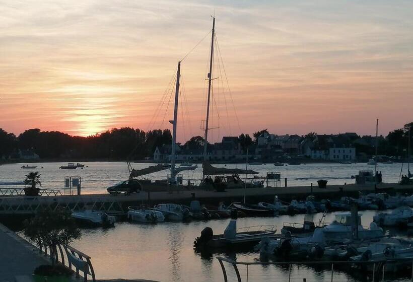 חדר סטנדרט נוף לים עם מרפסת, La Bulle D Etel, Chambres & Spa