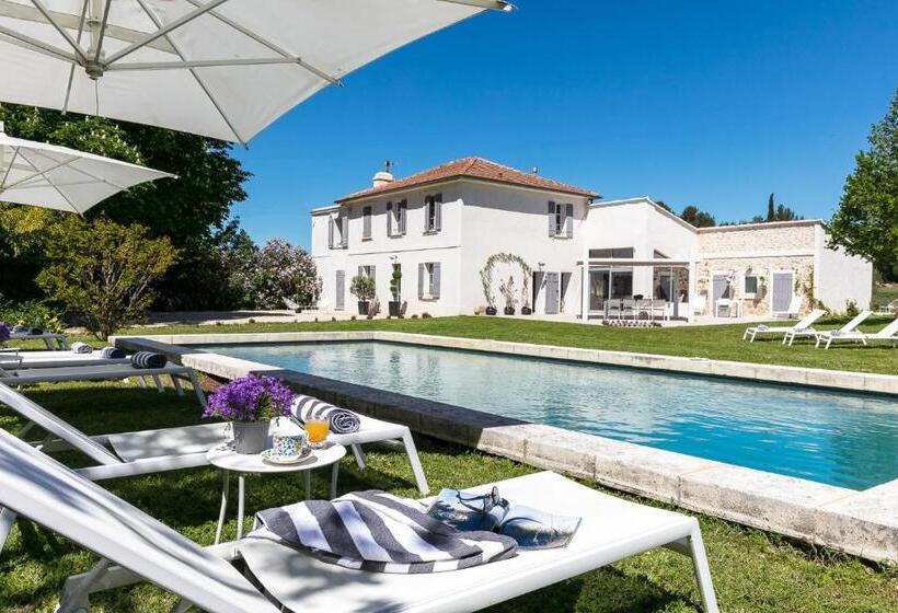 스탠다드 룸 킹사이즈 침대, Bastide De Damien