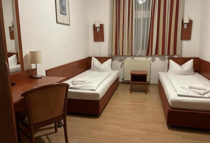 חדר סטנדרט, Am Ledermuseum