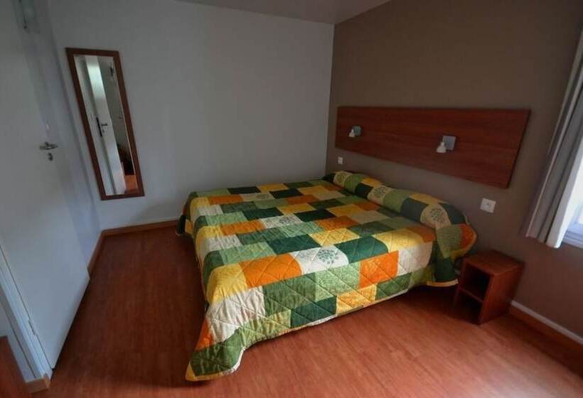 标准三人间, Fasthotel Tours Sud