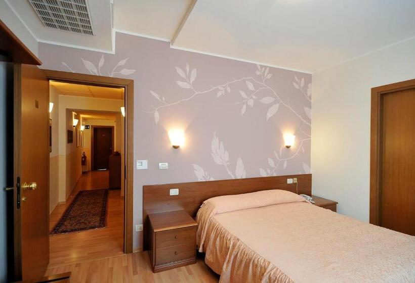 スタンダードルーム, Ristorante Ai Campi Di Marcello