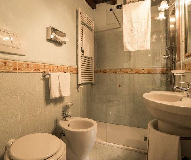 اتاق استاندارد با چشم‌انداز دریاچه, Al Borducan Romantic Hotel   Adults Only