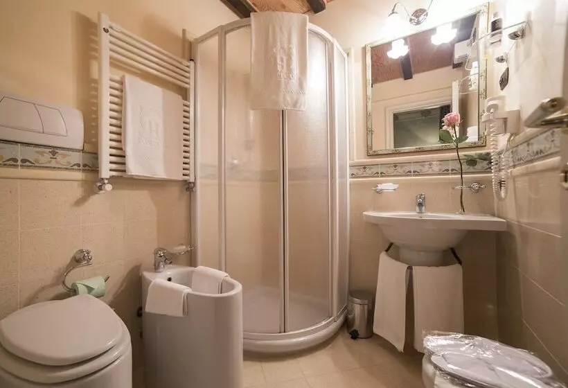 اتاق استاندارد با چشمانداز دریاچه, Al Borducan Romantic Hotel Adults Only