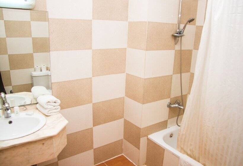 اتاق استاندارد با چشمانداز, Alanbat