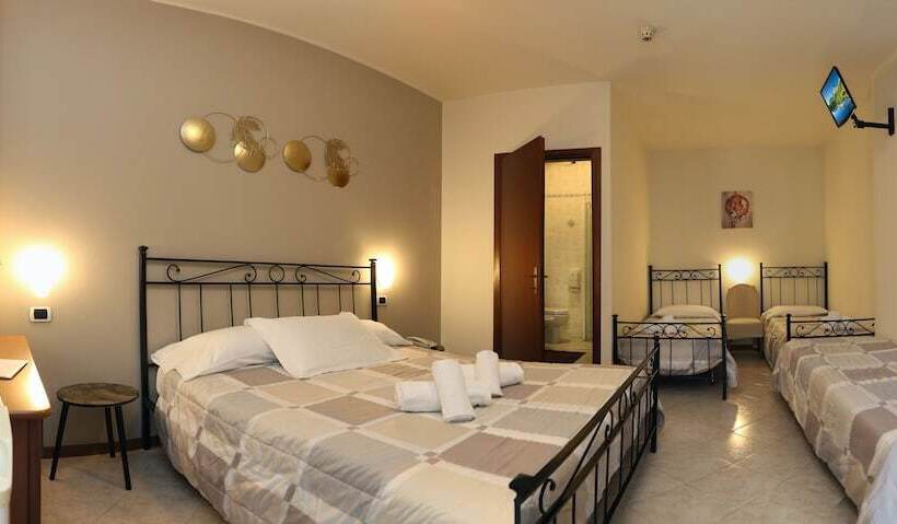 Четырехместный Номер Стандарт, Andreis