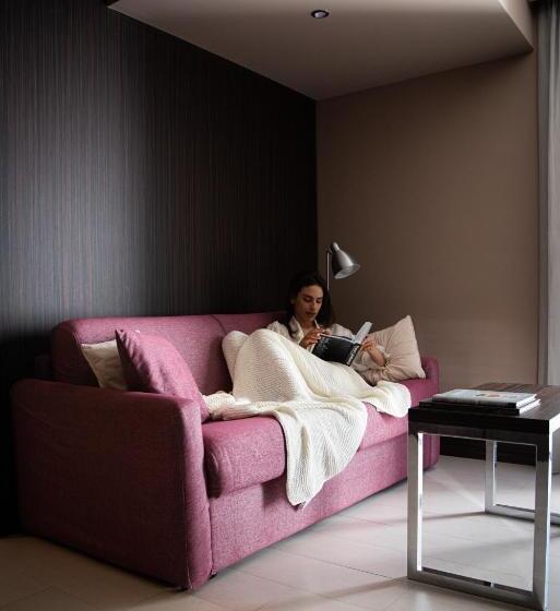 جناح, Ansharius   Adults Only