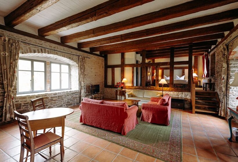 Люкс, Burg Wanzleben