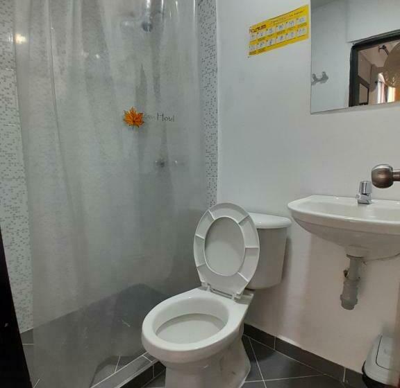 חדר סטנדרט לשלושה, Palermo Real