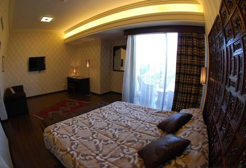 اتاق لوکس, Chtaura Park